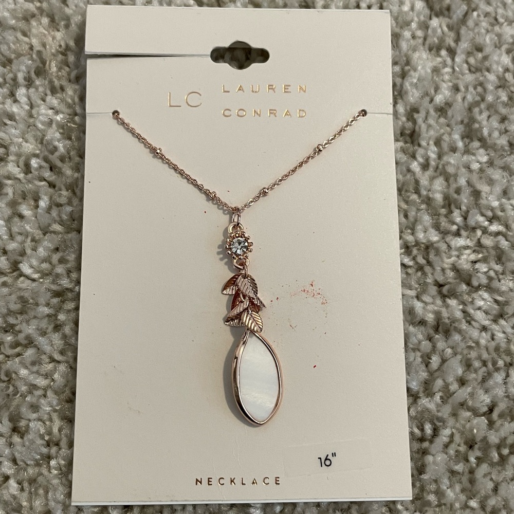 NEW LC Lauren Conrad Rose Gold necklace